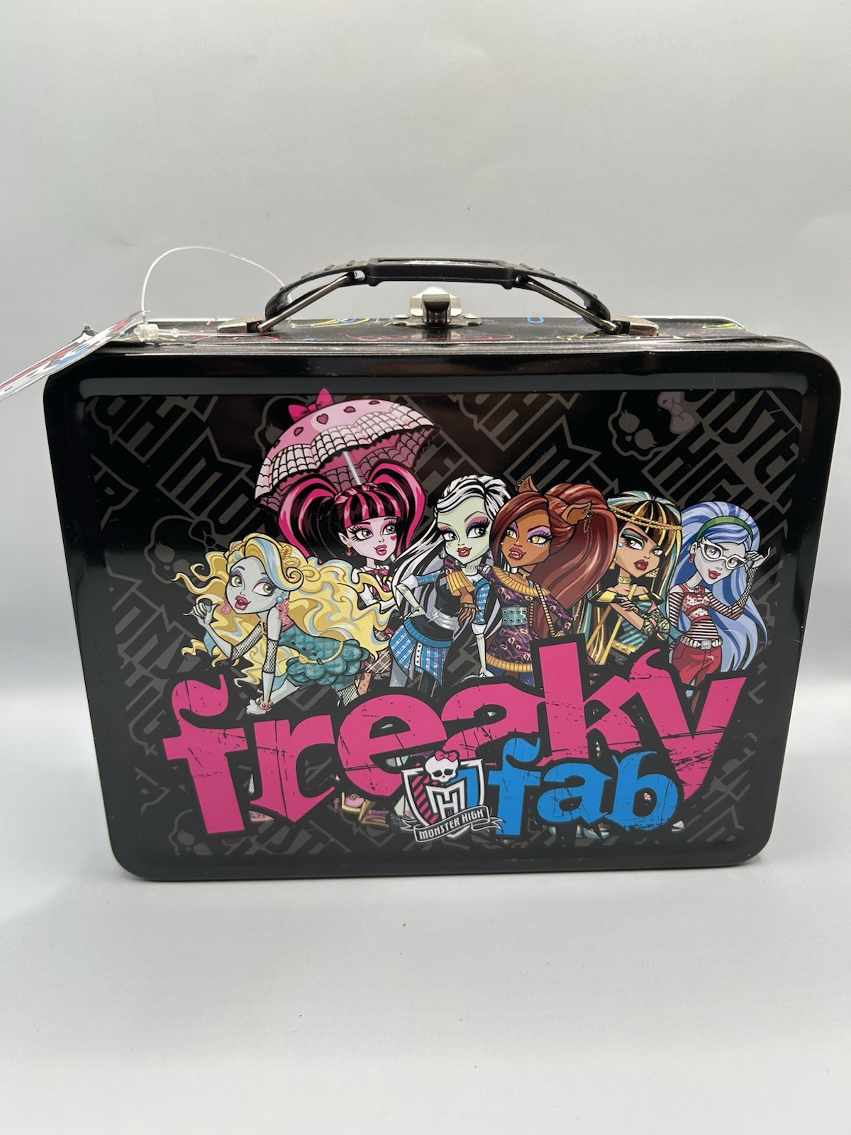 Monster High Freaky Fab Embossed Tin Lunch Box Tote 2011 with Tag Rare Find EUC