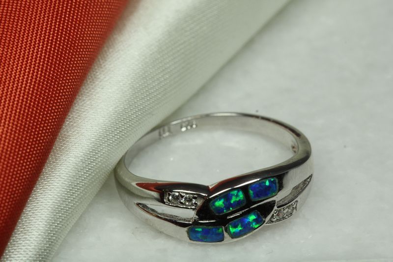 STERLING SILVER 925 OPAL INLAY CRISS CROSS RING WITH CZ ACCENTS~OR-6~BLNCT