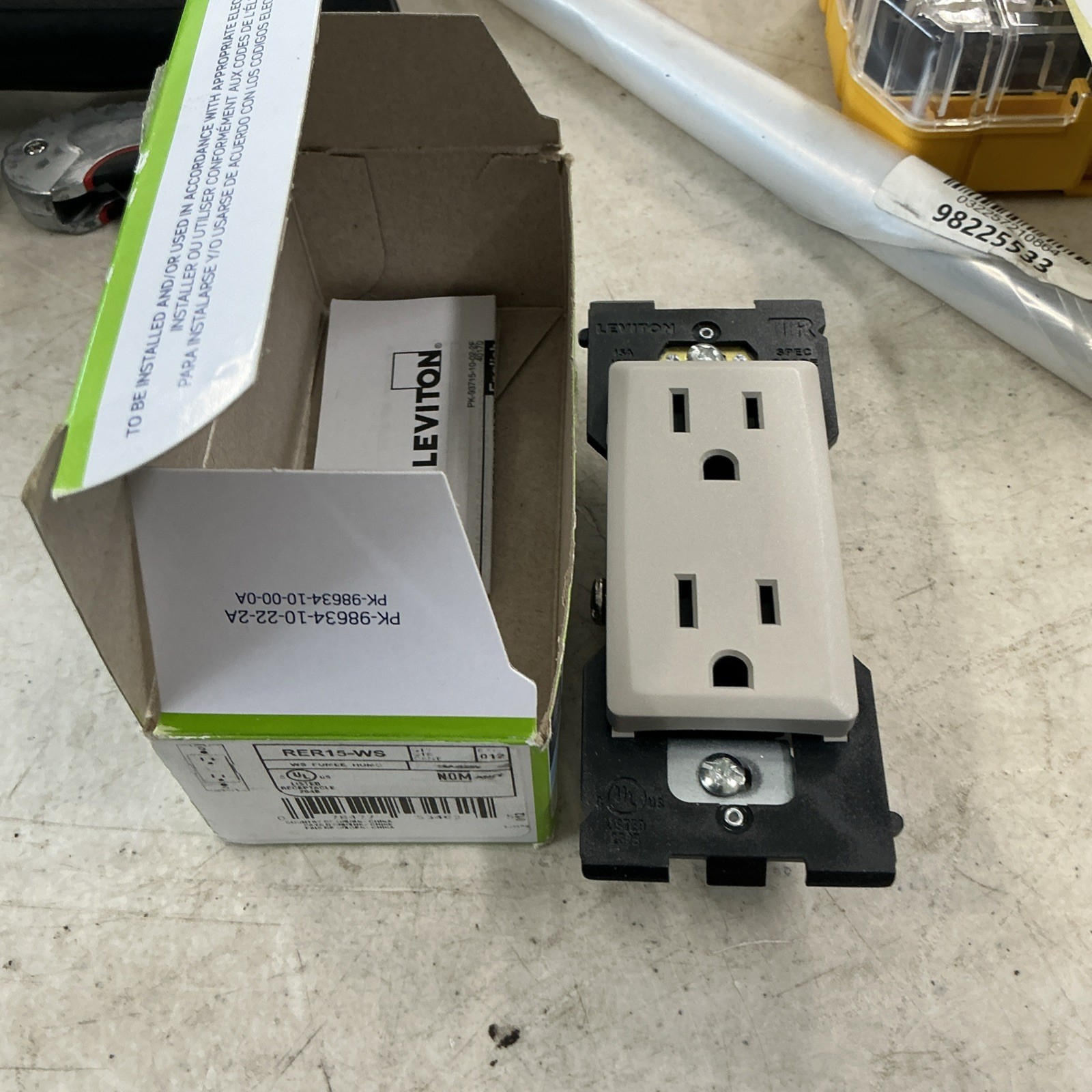 Leviton Renu Outlet Cafe Latte rer15-ws 15a-125v