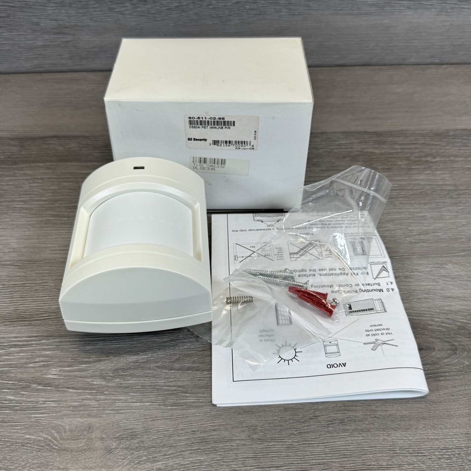 GE Interlogix: Wireless Motion Sensor - 60-511-02-95