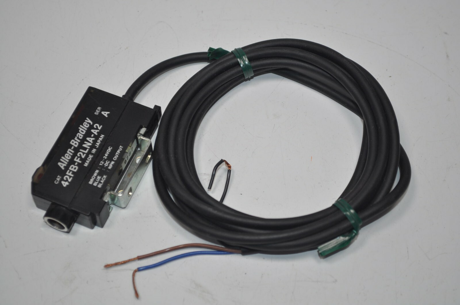 NEW Allen Bradley Photoswitch Sensor Switch 42FB-F2LNA-A2 Series A - Missing Box