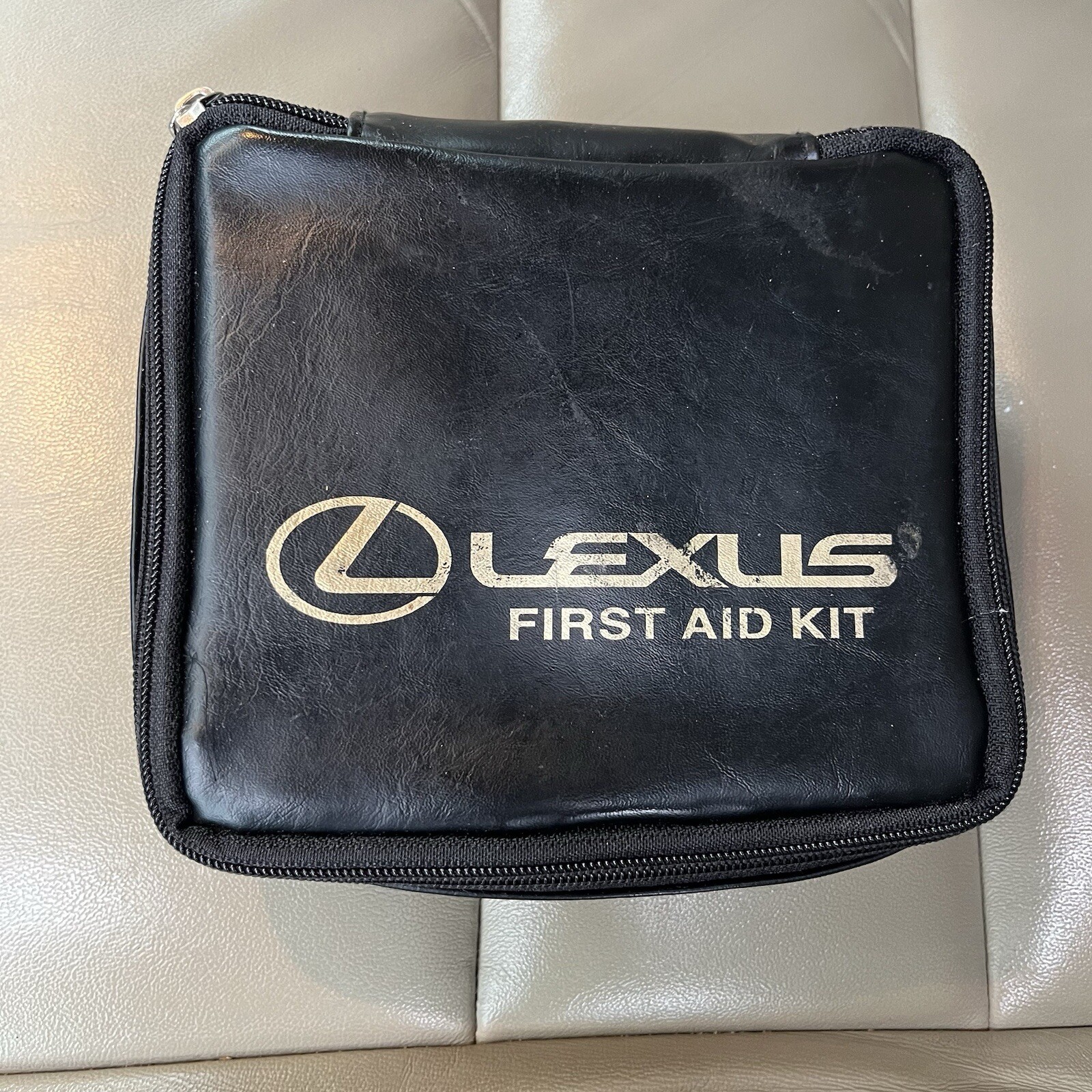 LEXUS First Aid Kit Pouch Genuine OEM Vintage ES 300 ES300 Black Vinyl Zip