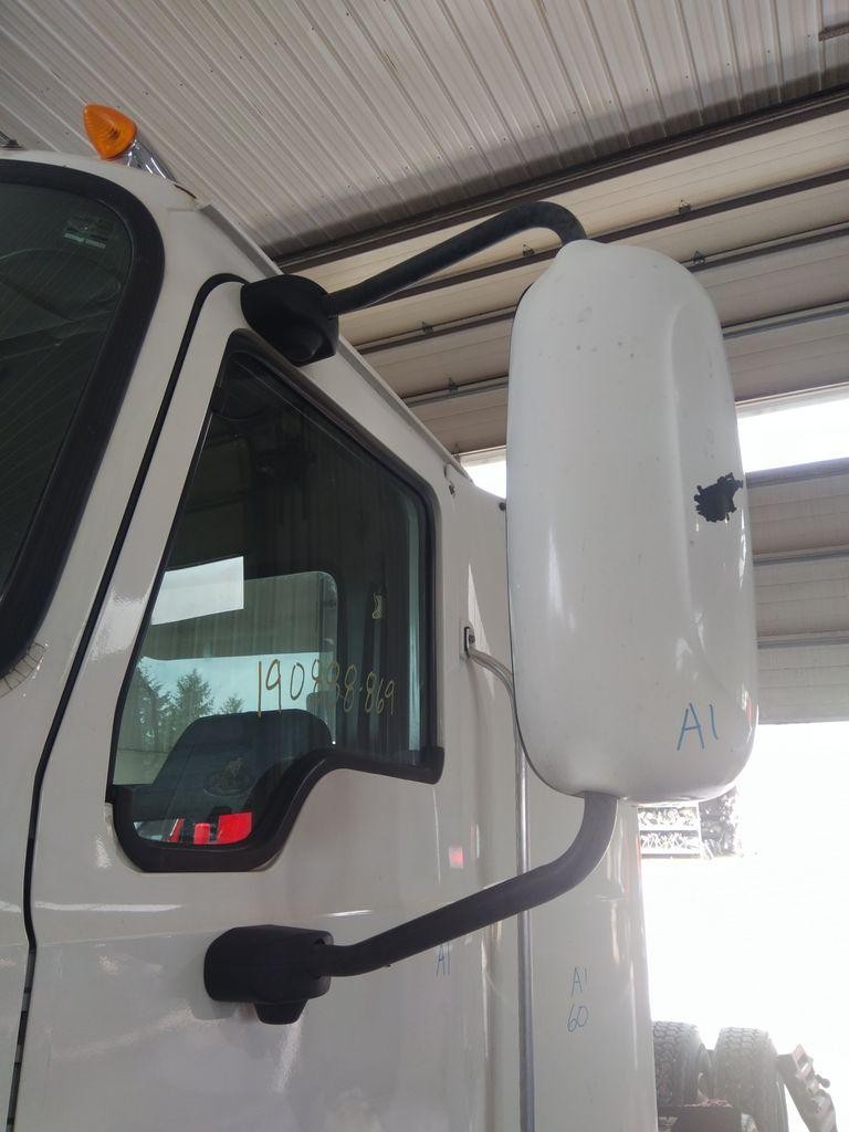 For 2007 MACK CXP613 CAB/DOOR MIRROR Left ,  MN
