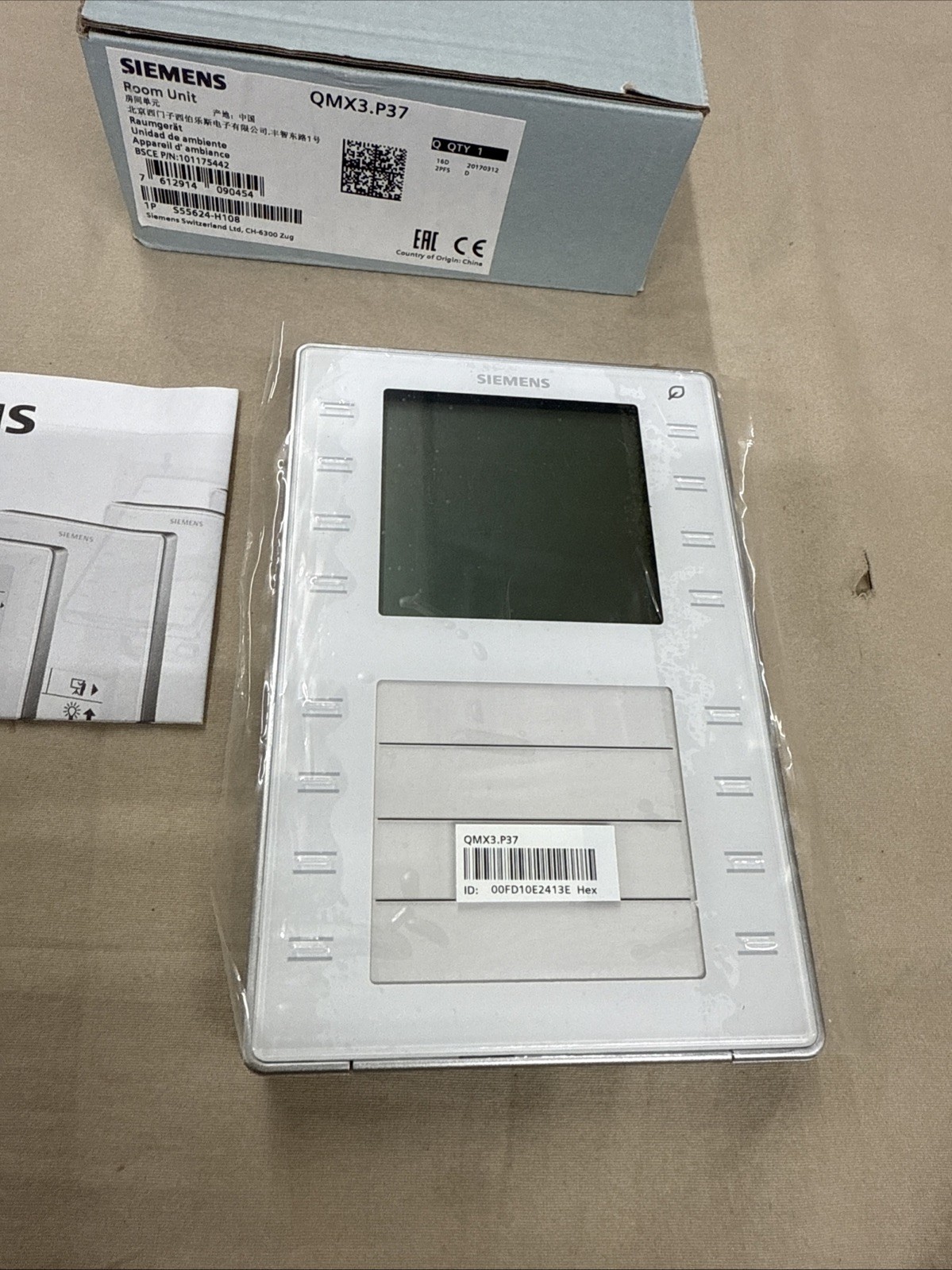 Open Box - SIEMENS QMX3.P37 ROOM UNIT Temperature Sensor