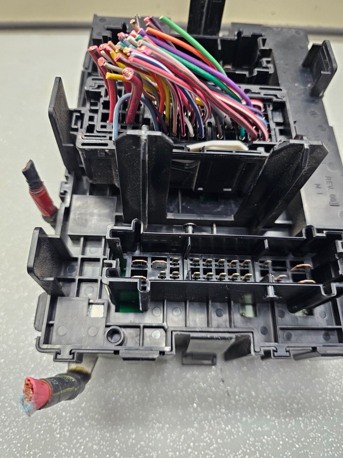 🔥2007-2009 Chevrolet Equinox Engine Fuse Relay Box Control Module OEM