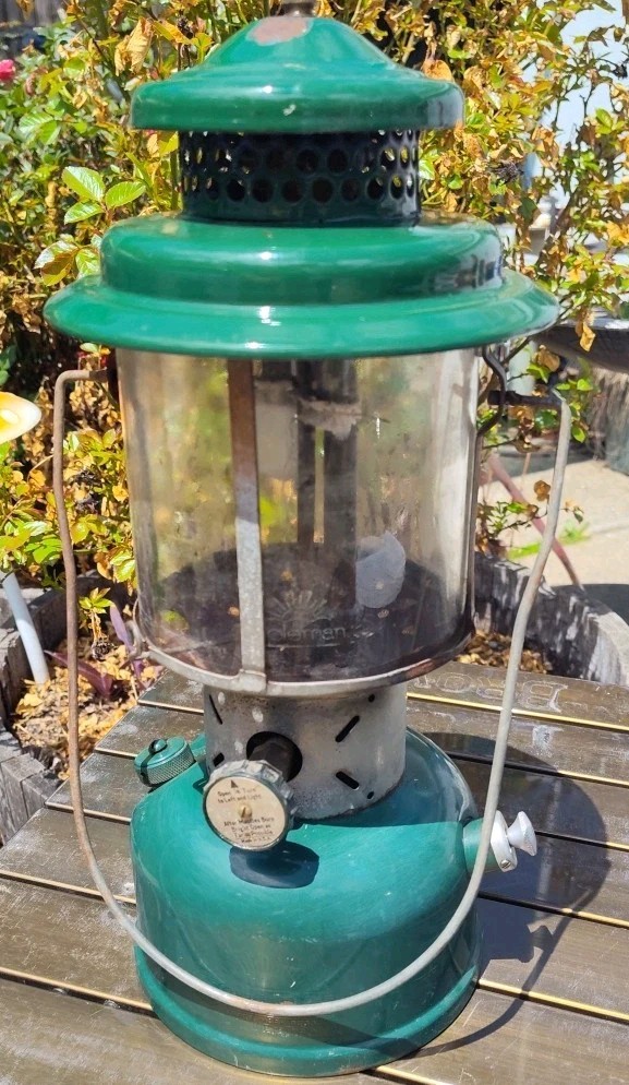 COLEMAN MODEL 220E GREEN LANTERN DATED 1-58