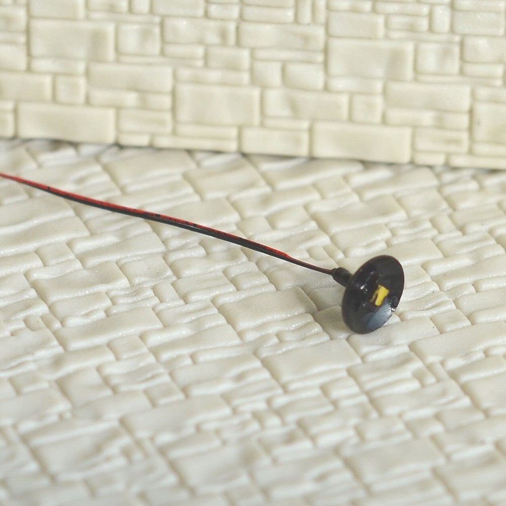 Model Train Scenery Decorations 10 Pack Black Wall Light LED Ceiling Lamps