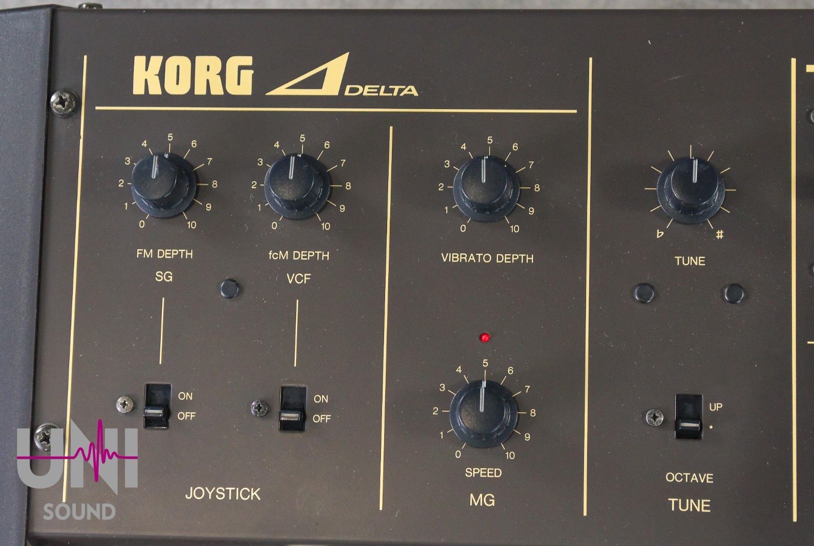 KORG Delta DL-50 Analog Strings Synthesizer in Very Good Condition
