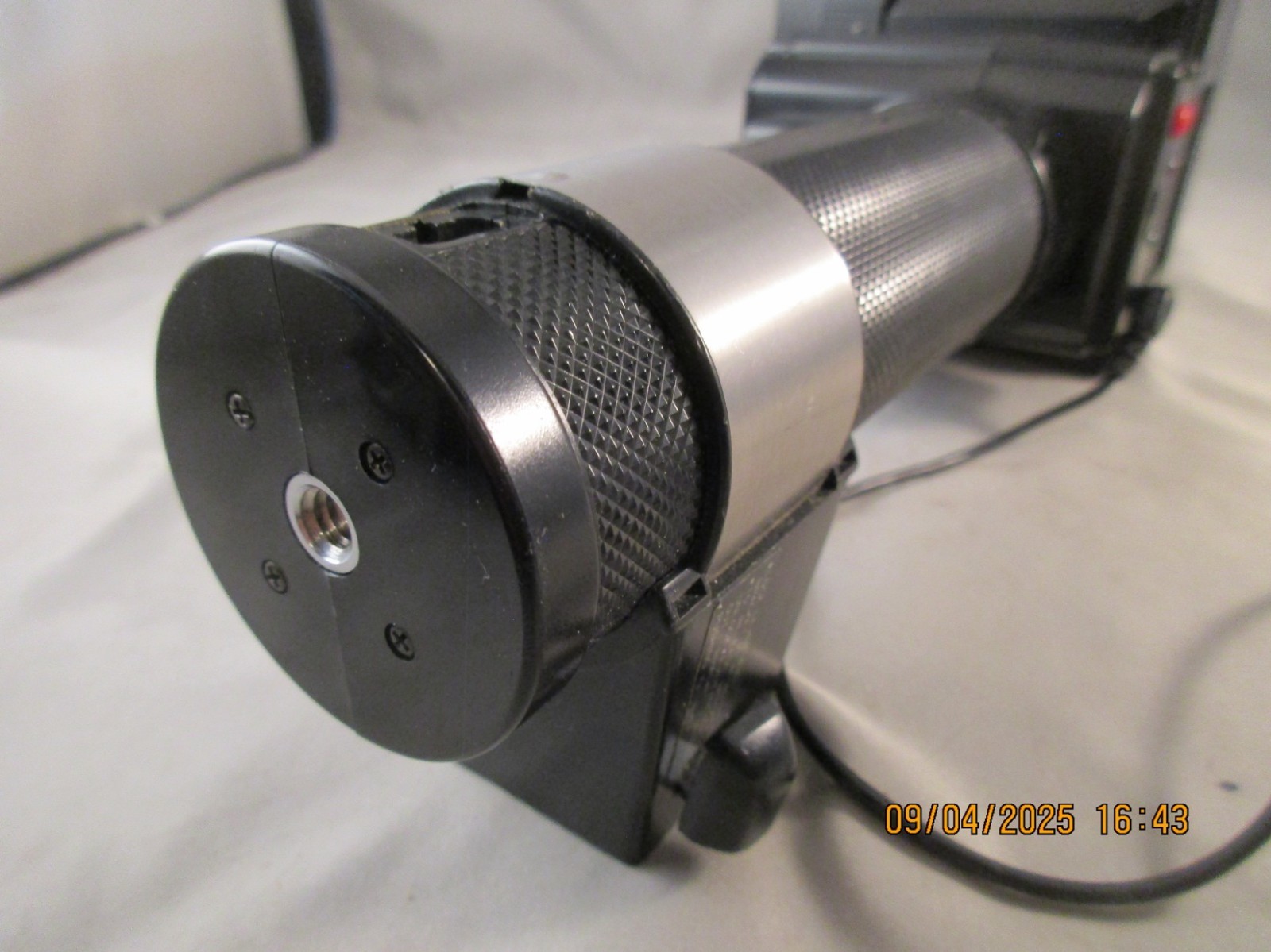 Vivitar 3900 Auto Thyristor Flash w/bracket, cable & block used good condition