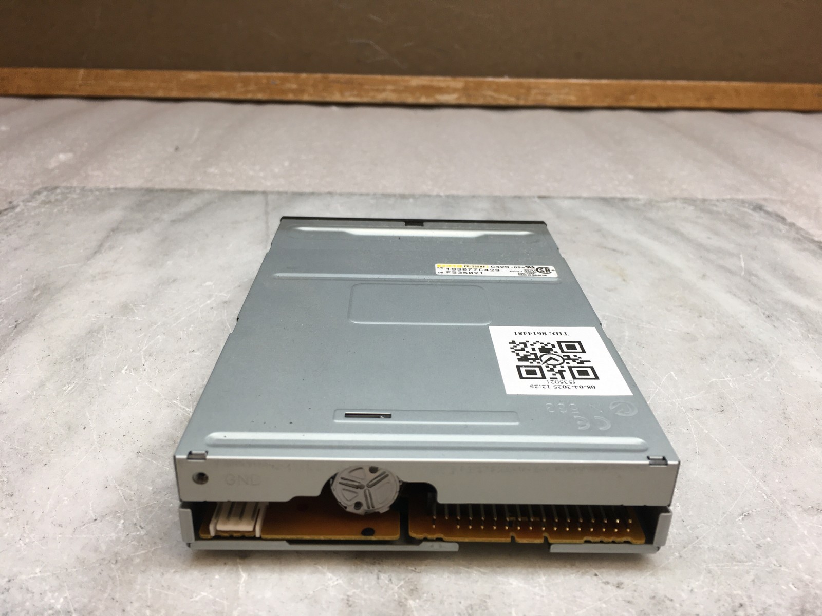 Teac FD235HF 3.5" inch Internal Desktop 1.44MB Floppy Disk Drive