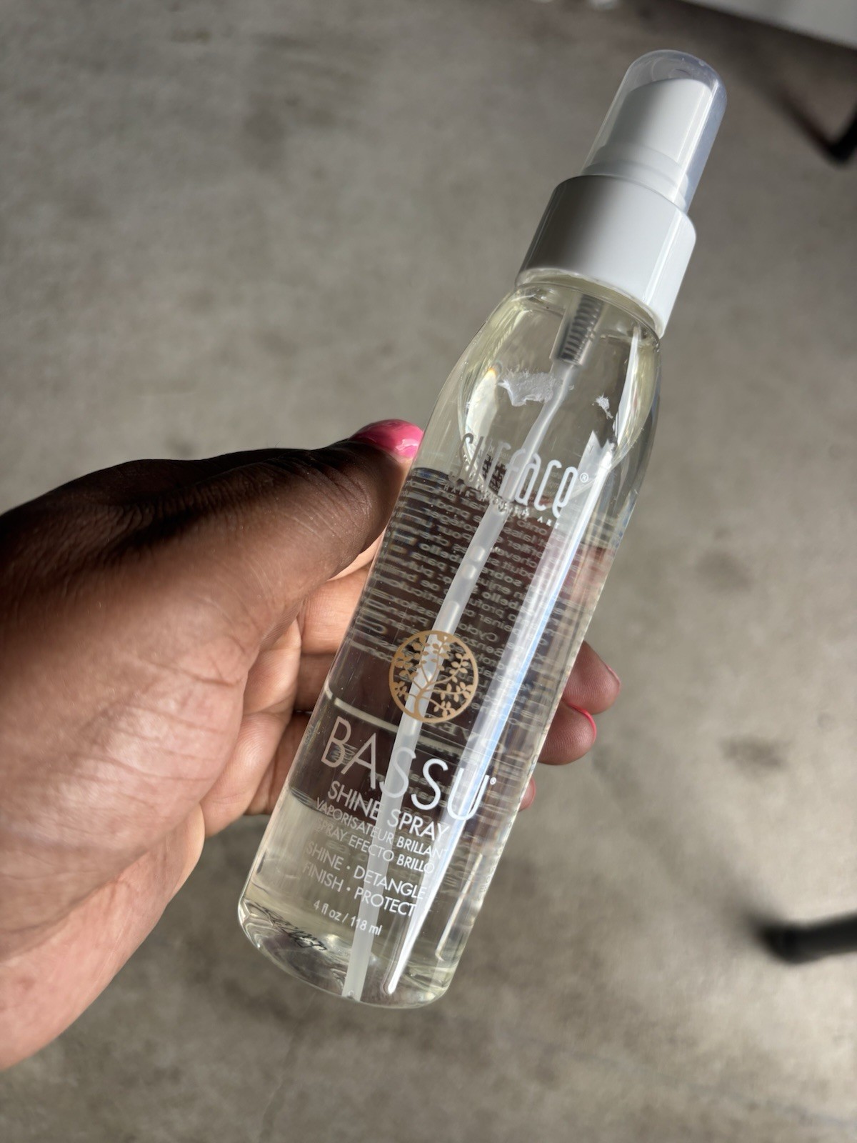 Surface Bassu Shine Spray, 4 oz. - Shine, Detangle, Finish, Protect