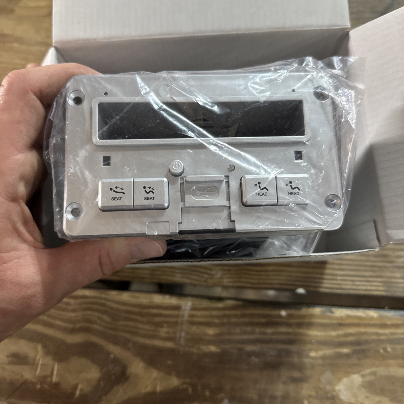 Emomo E530w