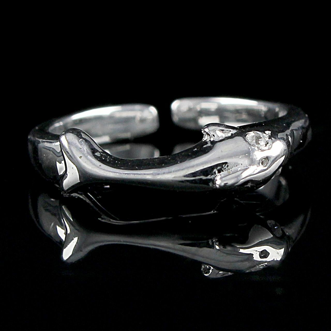 18K White Gold Plated Sterling Silver Round Simulated Diamond Dolphin Toe Ring