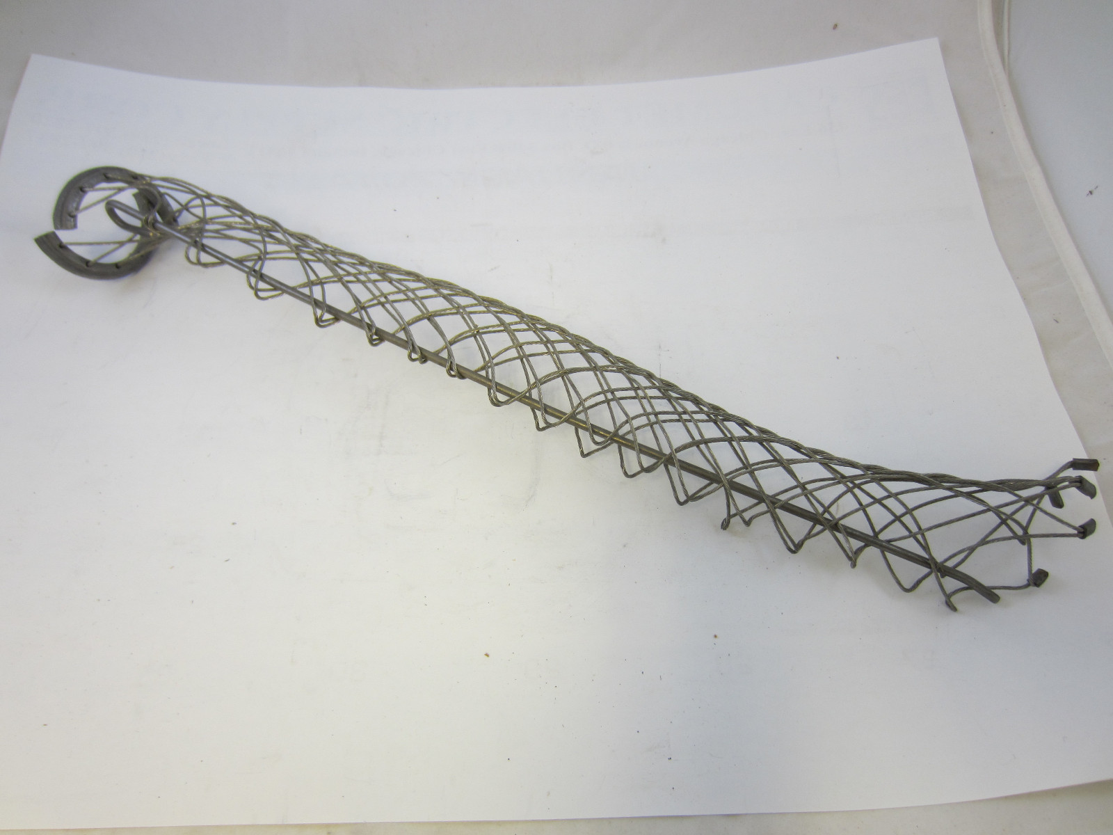 BRYANT CSR150R212 CONDUIT RISER GRIP 2 1/2" CONDUIT 1.50-1.74 KELLEMS 02213018