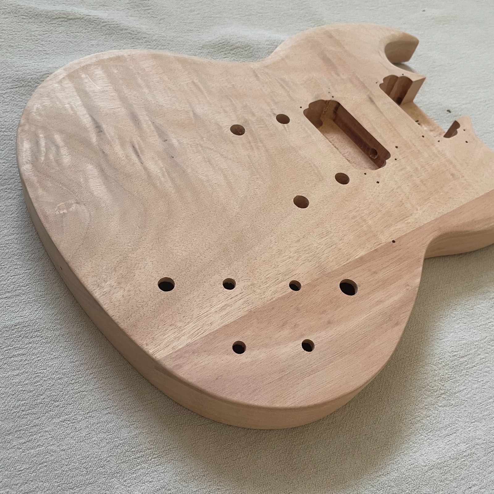 DIY Electric Guitar Kit  Mahogany Body&Neck Rosewood Fingerboard