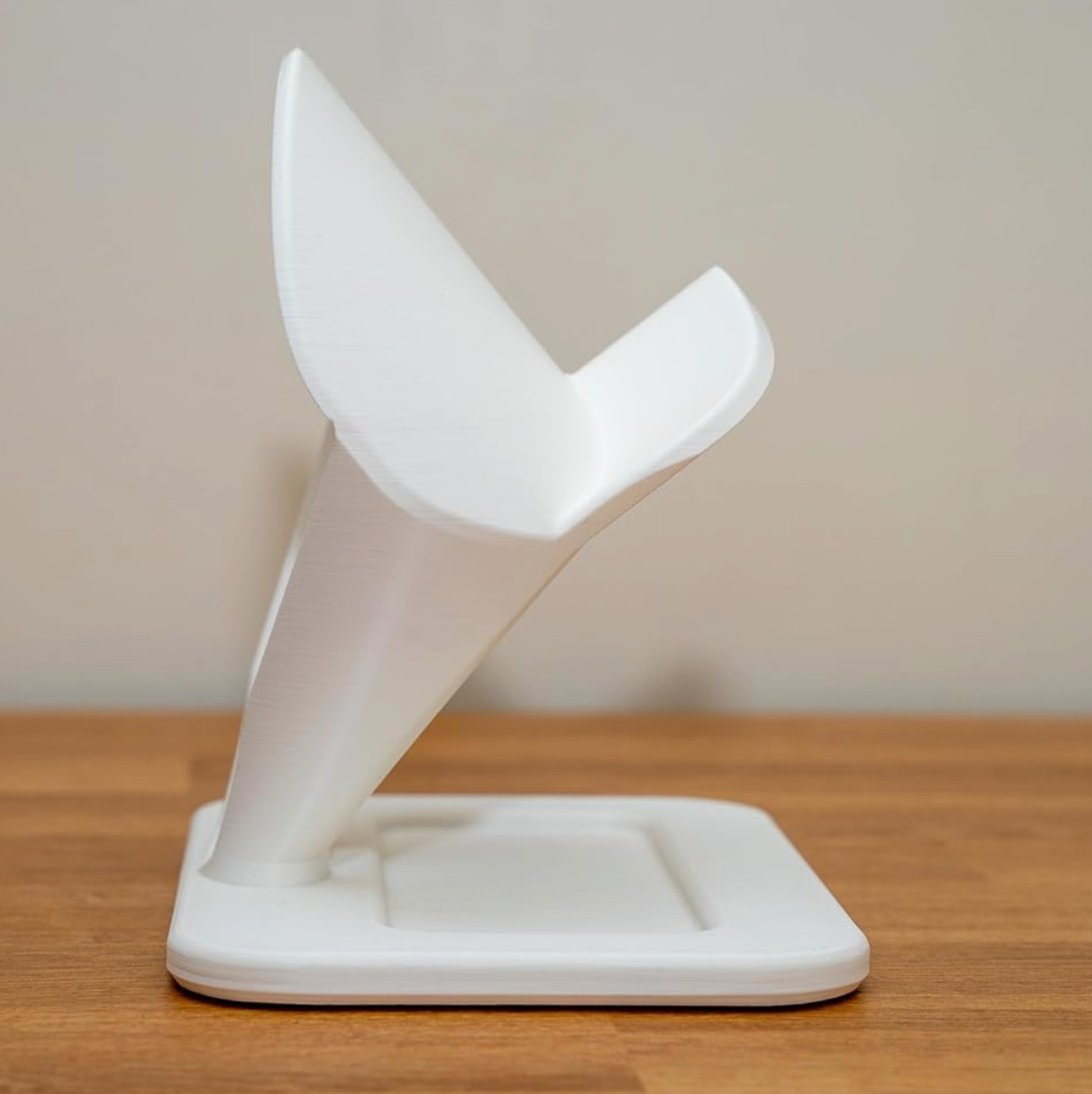 Dock Desk Stand for Apple Vision Pro Headset (White)