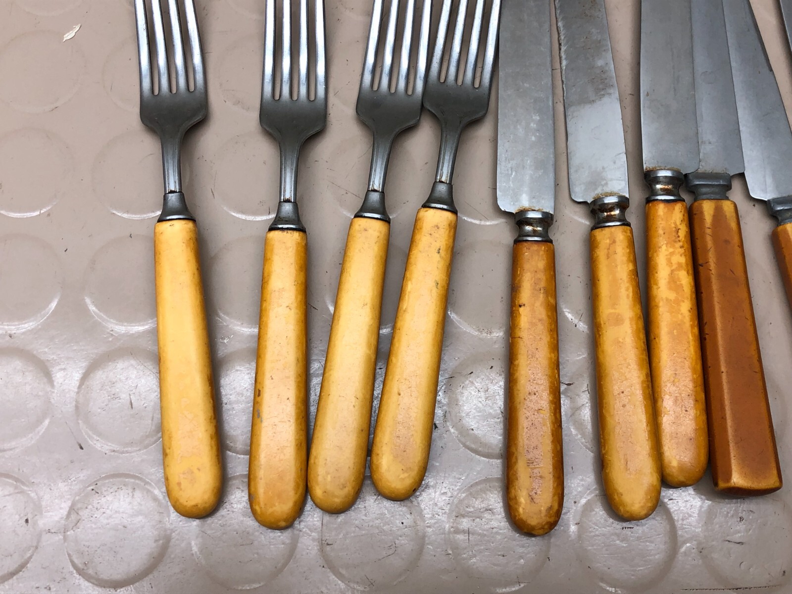 Universal Stainless Steel Silverware Knives & Forks