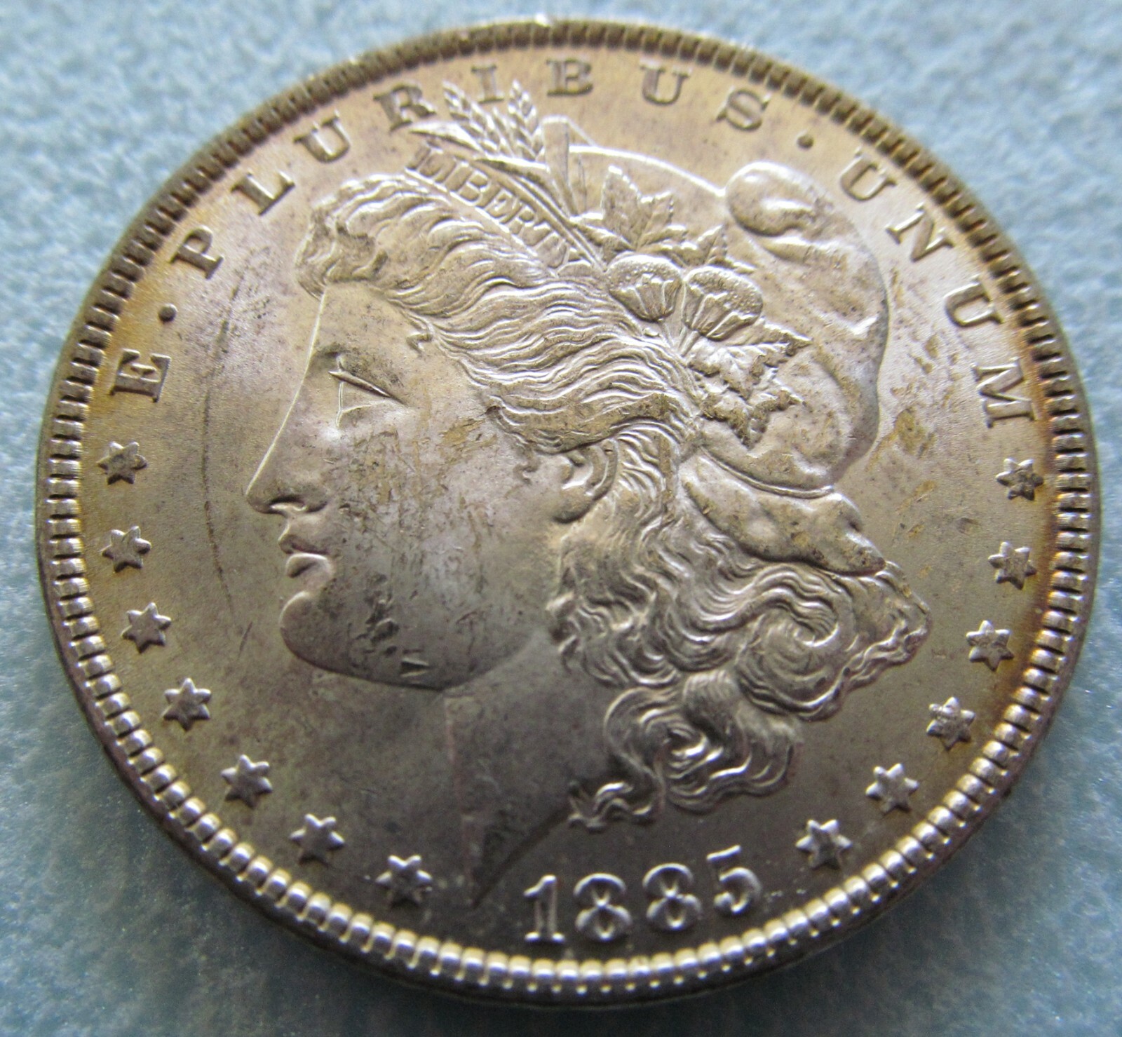 1885 UNCIRCULATED SILVER DOLLAR  BEAUTIFUL COIN