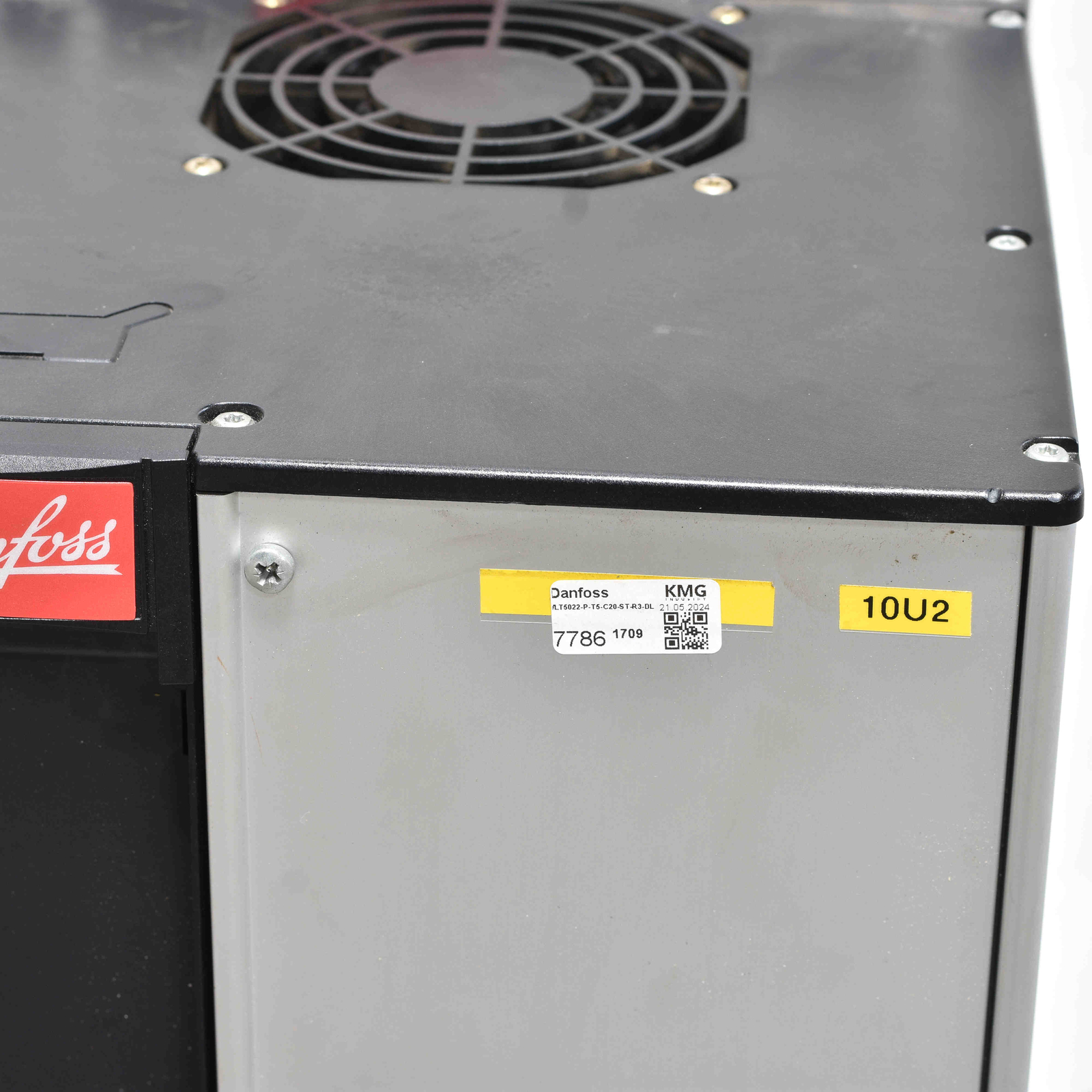 Danfoss Variable Frequency Drive 27kVA 175Z4117 VLT5022PT5C20STR3DLF00A00C0 -used-
