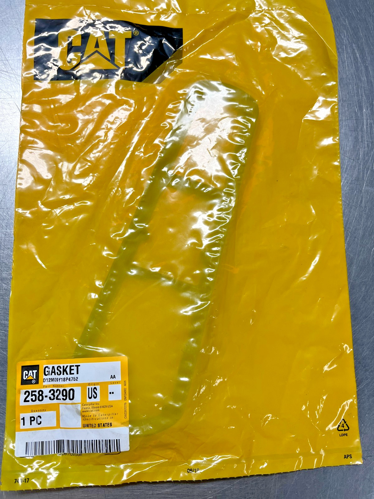 2583290  Genuine OEM  CAT   Door Pull Handle GASKET   Caterpillar   258-3290