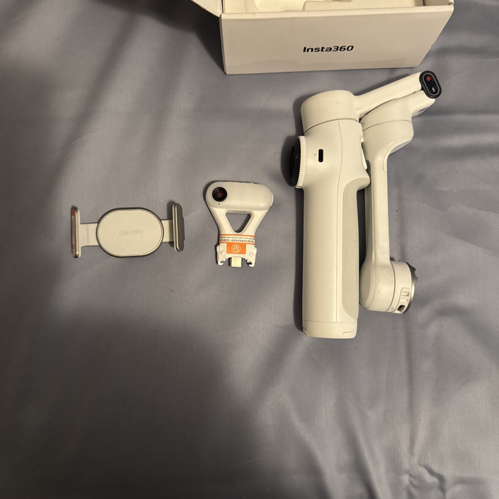 Insta360 Flow 2 Pro 3-Axis AI-Powered Gimbal-Stone Gray-AI Tracker