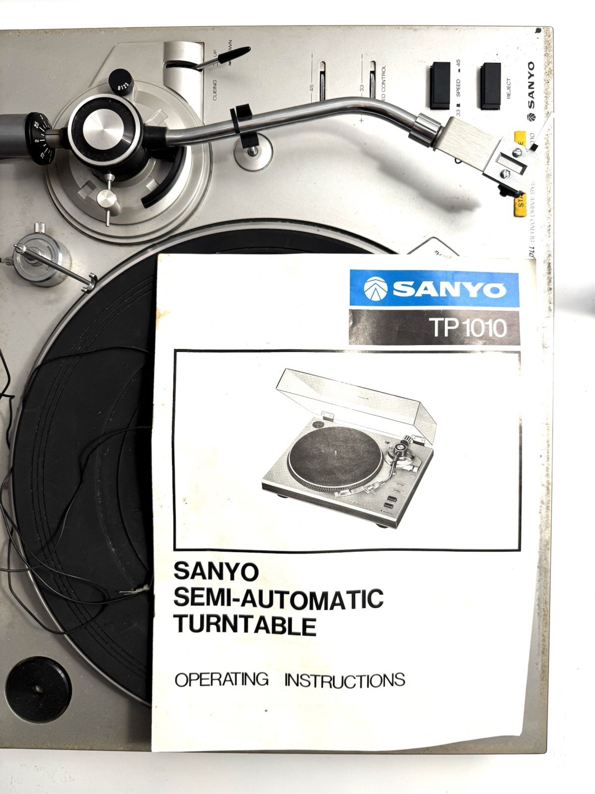 Record Player & 14 Records Sanyo TP1010 Vintage Tested Excellent Semiautomatic