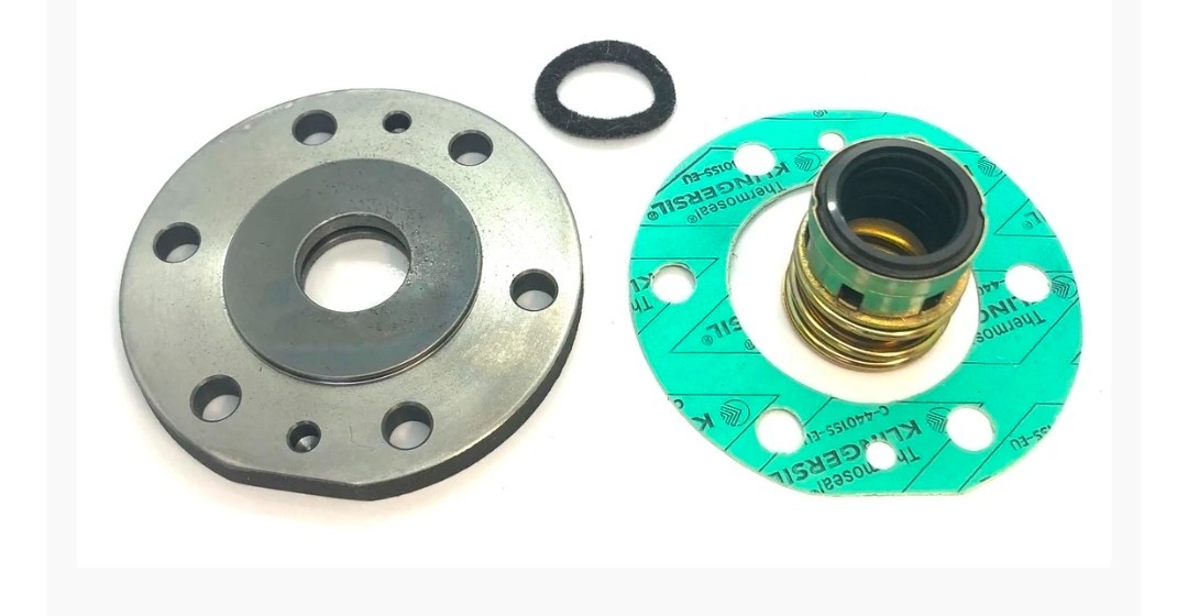 CARRIER 5F20 5F30 SHAFT SEAL ASSEMBLY WITH GASKET 5F20-676