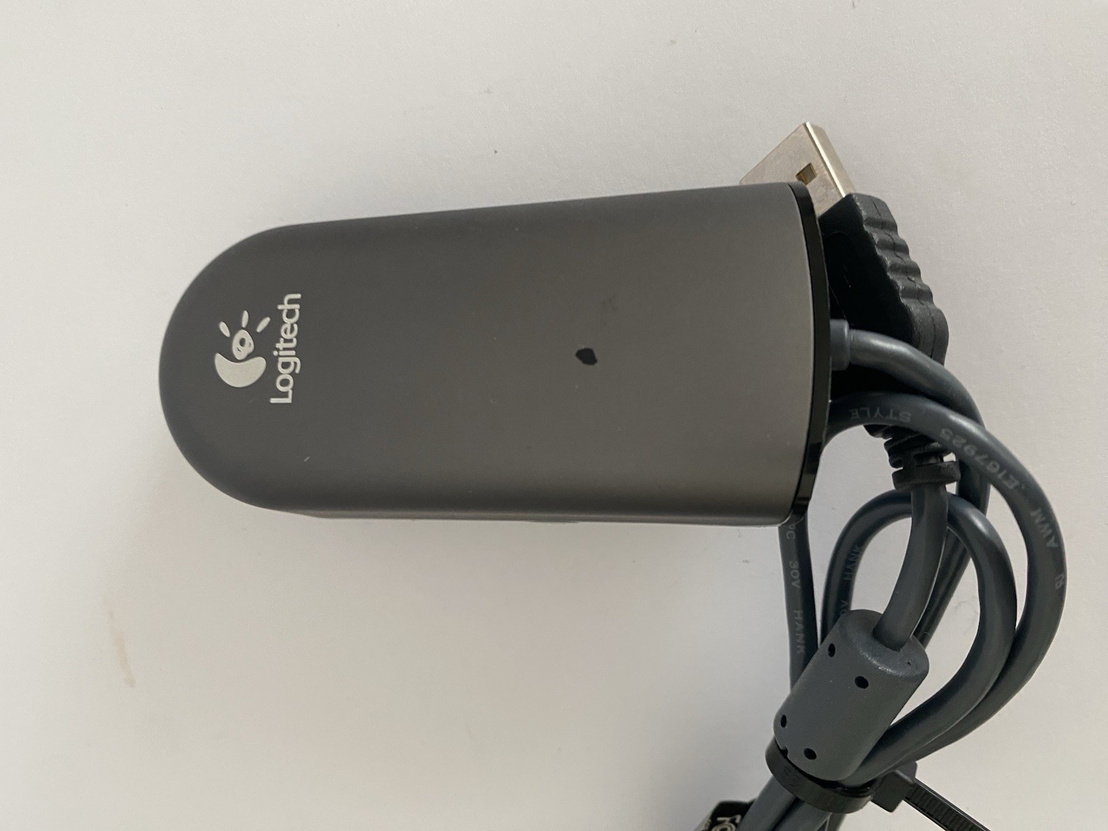 Logitech V-UJ15 Quickcam USB Webcam W/ Carrying Case