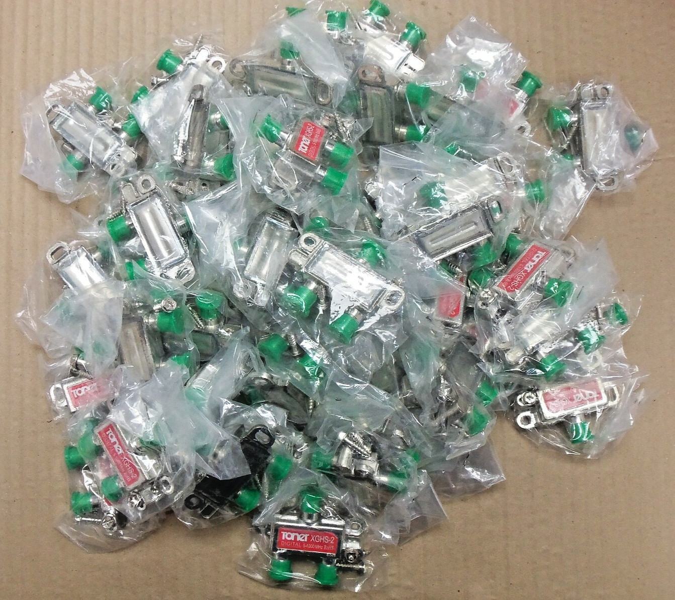 LOT OF 48 NEW TONER CABLE INC.  XGHS-2 DIGITAL 5-1000MHZ COAXIAL CABLE SPLITTER
