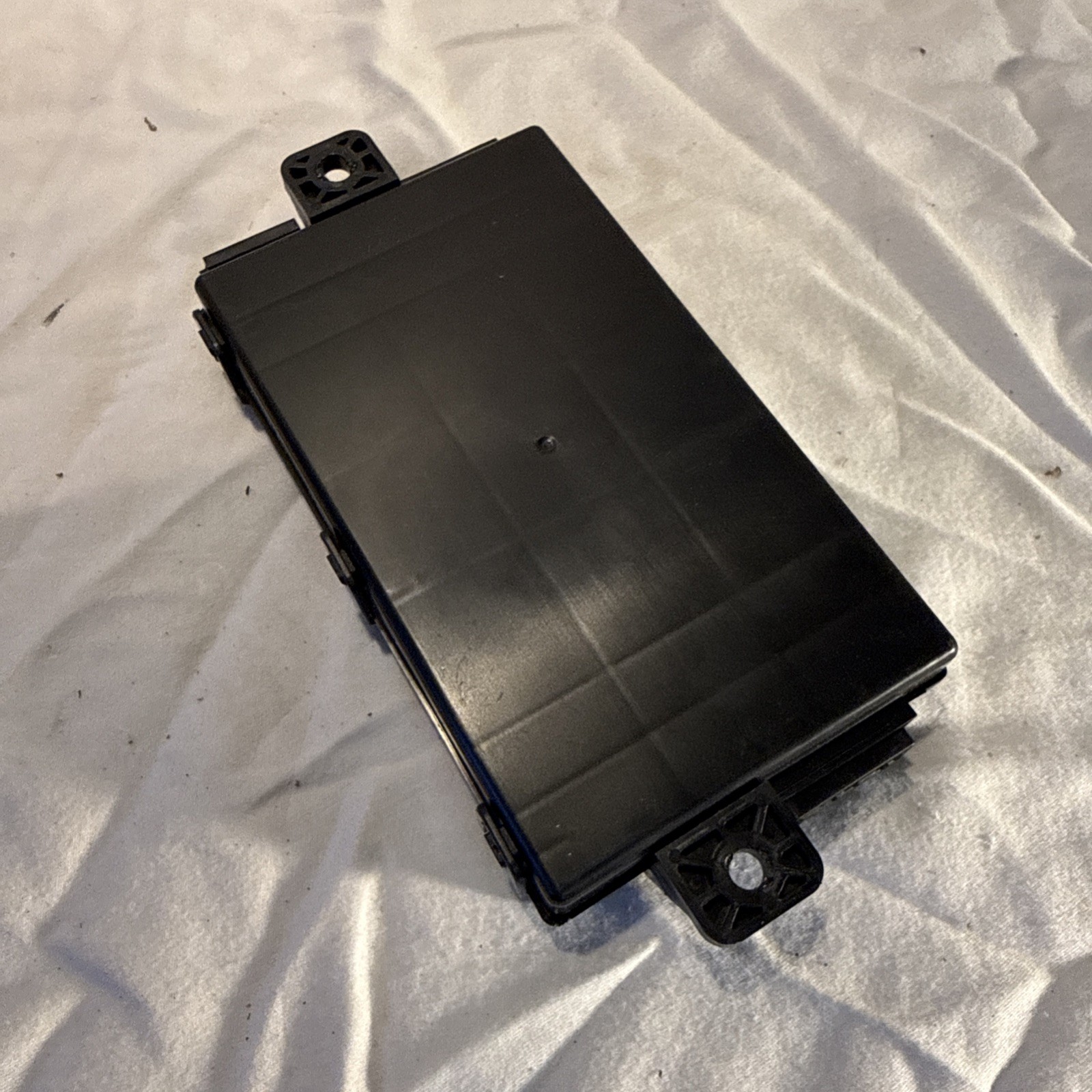 2012 Chrysler 300 RF Hub Keyless Entry Module – 05026796AG
