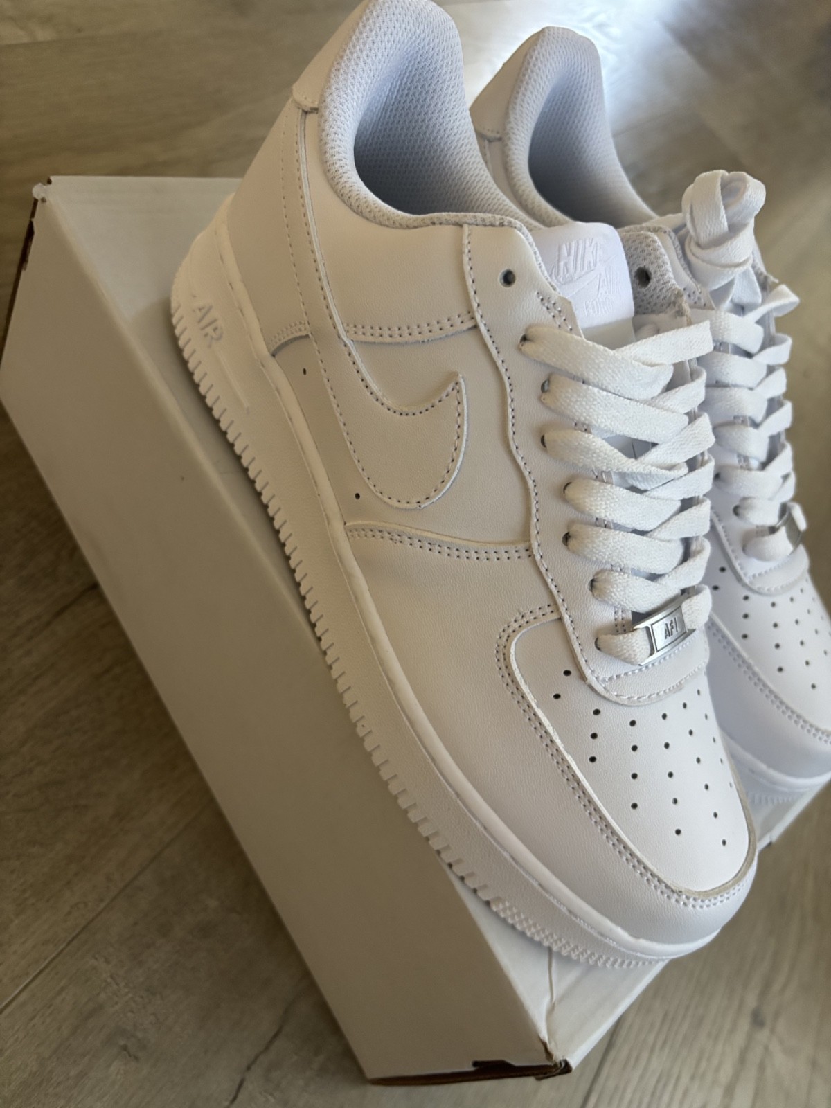 Nike Air Force 1 '07 Triple White Shoes Sneakers US Men's Size 8.5