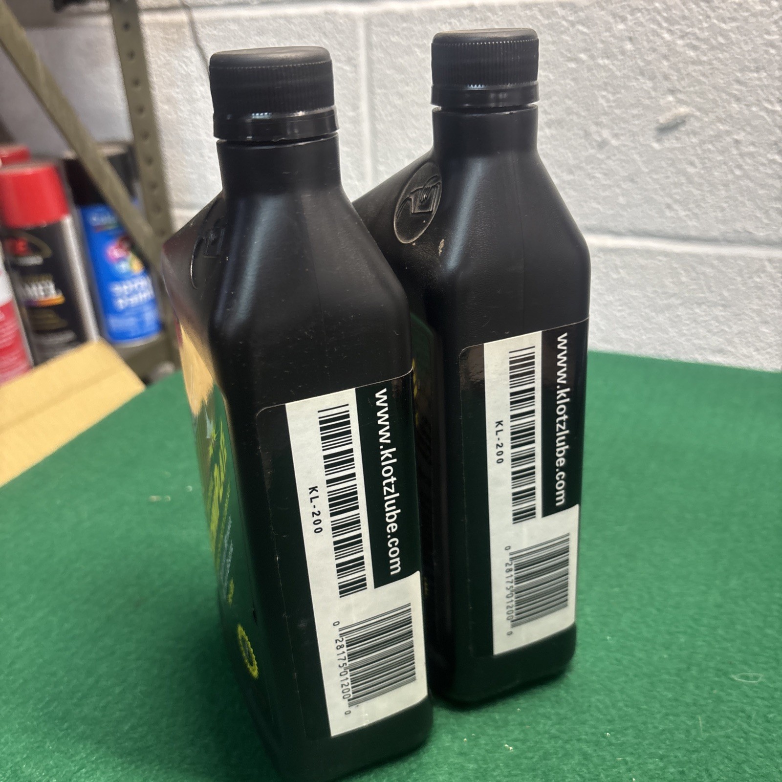 Lot of (2) N.O.S. Klotz Original Techniplate 1 Quart KL-200 PRE-MIX for Racing