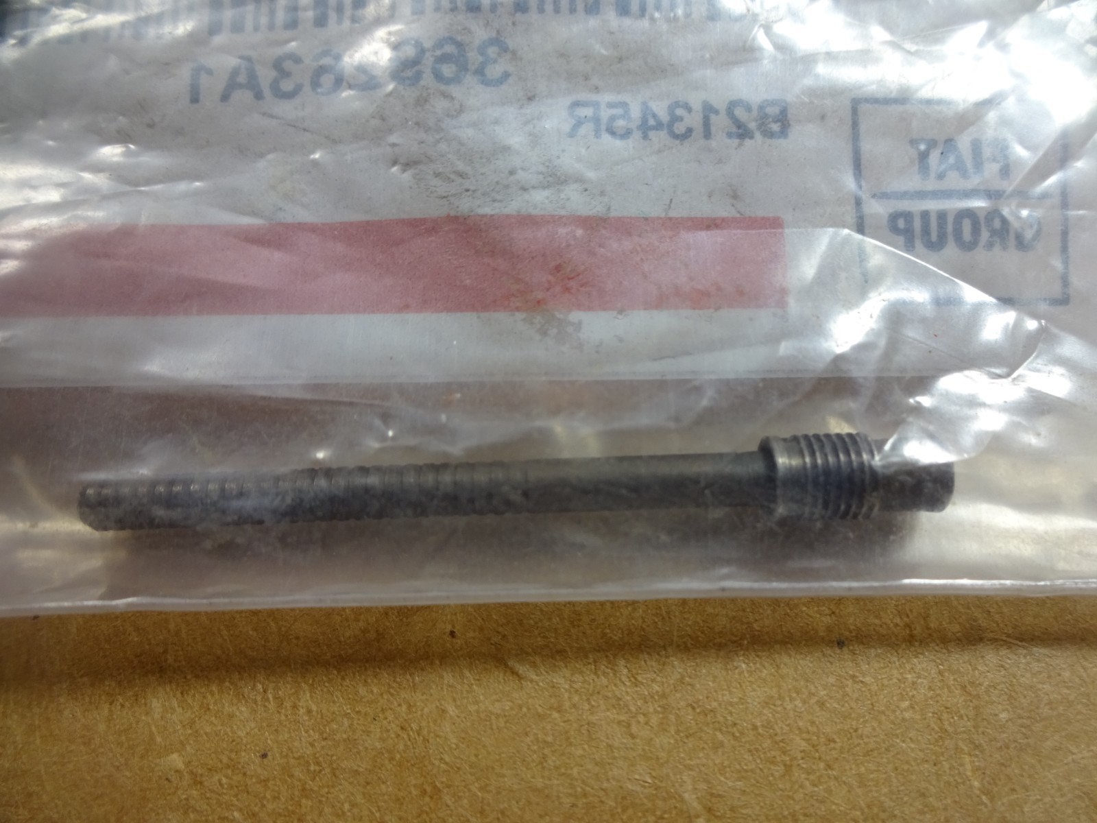 NOS CNH 369263A1 Plug Hydraulics Case New Holland 580SM 590SM 695SV