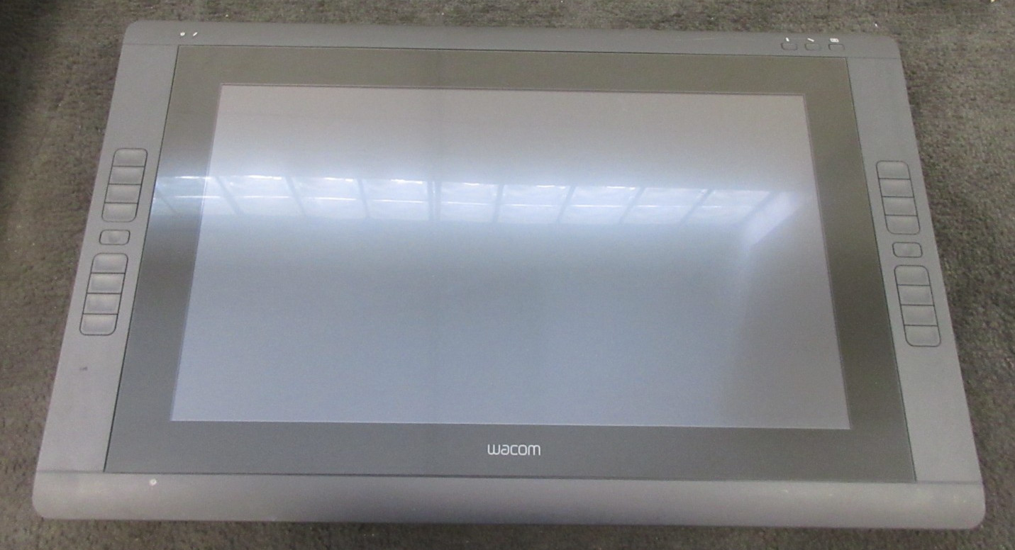 Wacom Cintiq 22HD 21.5" Creative Pen Display Stand And Cables - DTK-2200/K