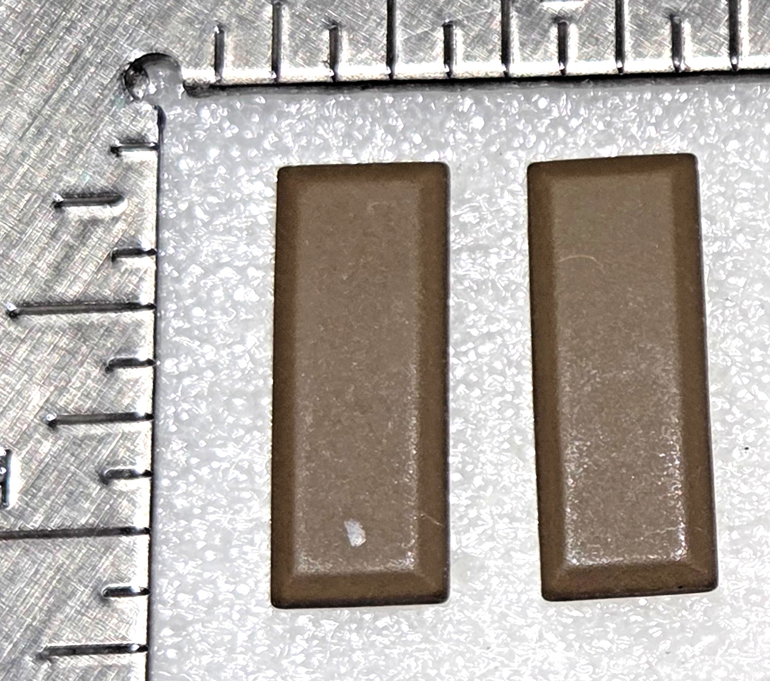 USAF Pins - 1 pair of subdued Second Lieutenant Rank Insignia (hallmarked D-22)