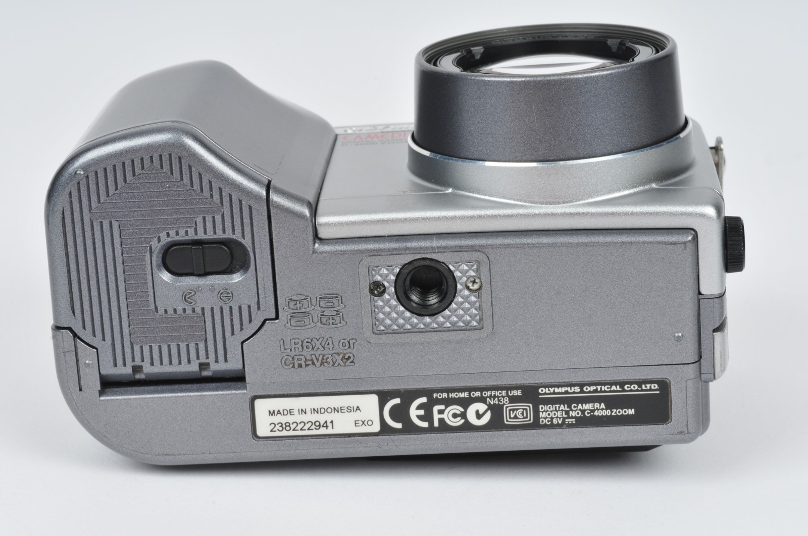 Olympus Camedia C-4000 Zoom 4MP Compact Digital Camera