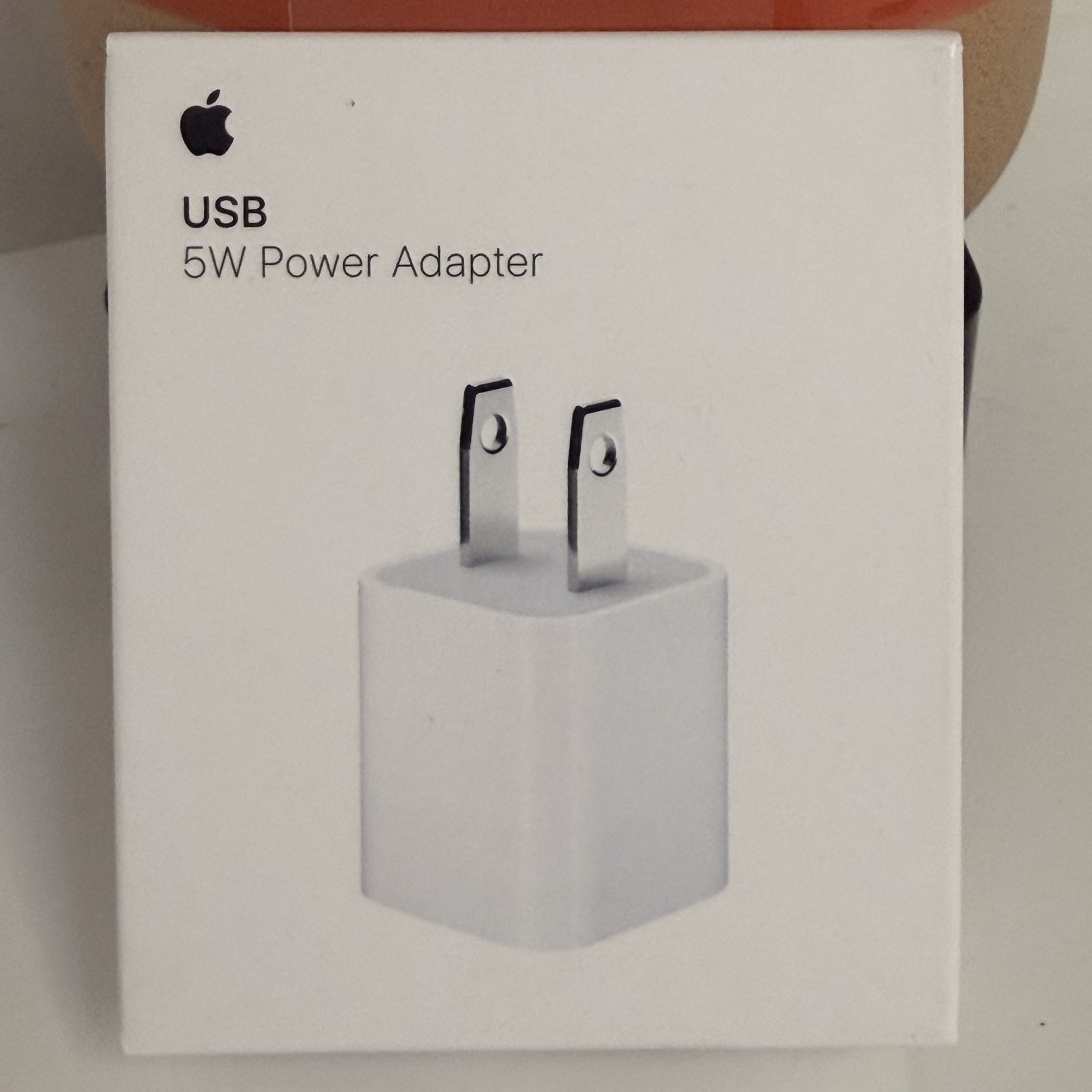 New Apple 5W USB Power Adapter White MD810LL/A