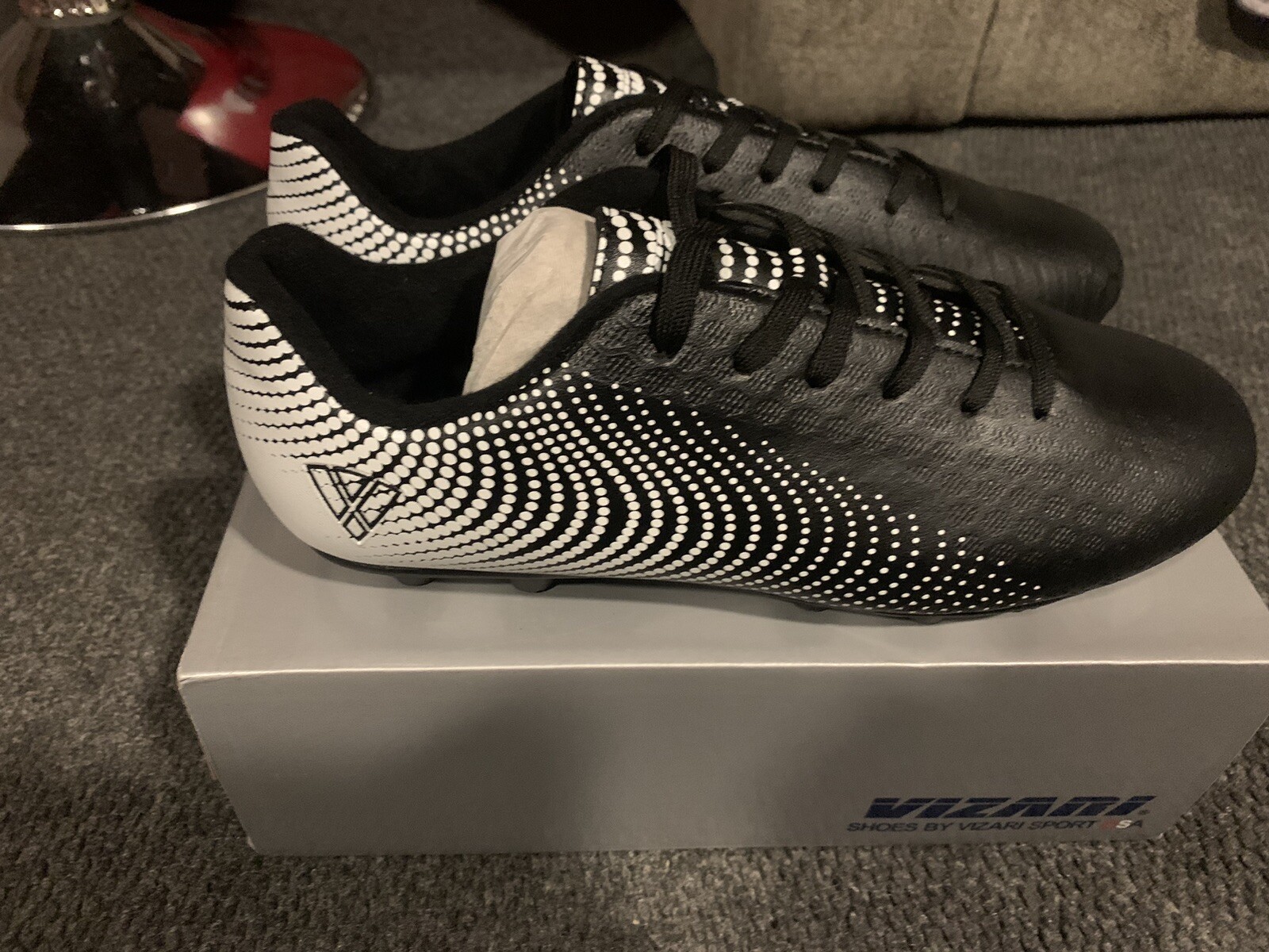 Men’s Stealth Fg Soccer Shoes Vivari Size 9 New In Box