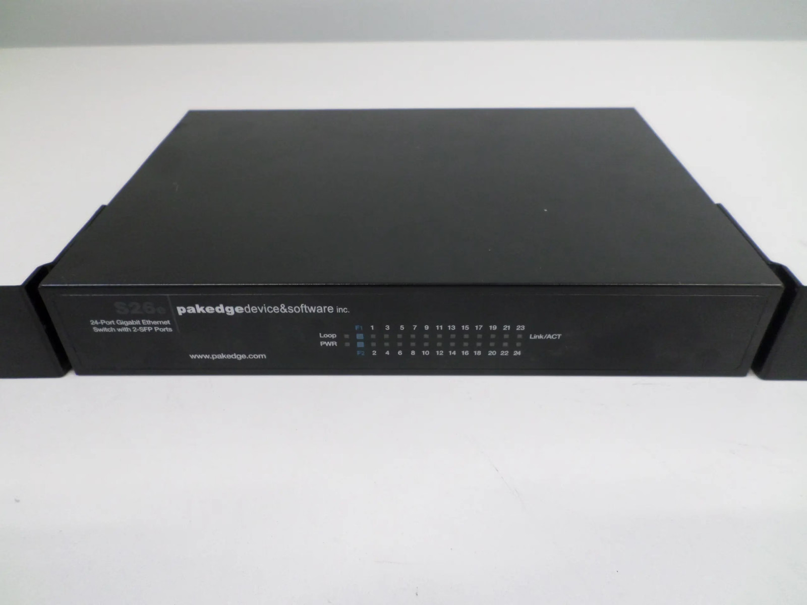 PakedgeDevice S26e 24 Port Gigabit Network Switch with 2 SFP Ports