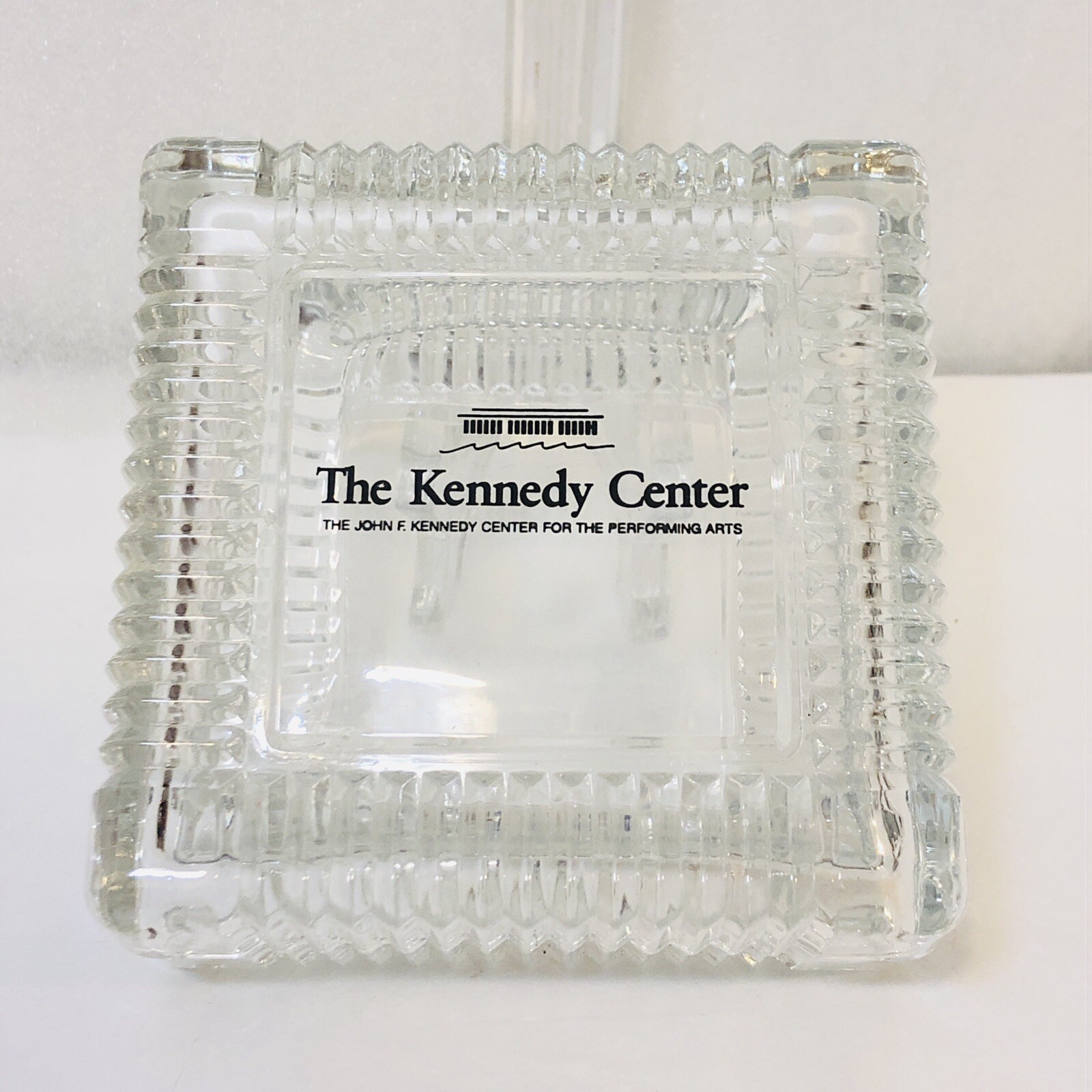Kennedy Center Glass Trinket Box Desk Accessory 3 7/8"