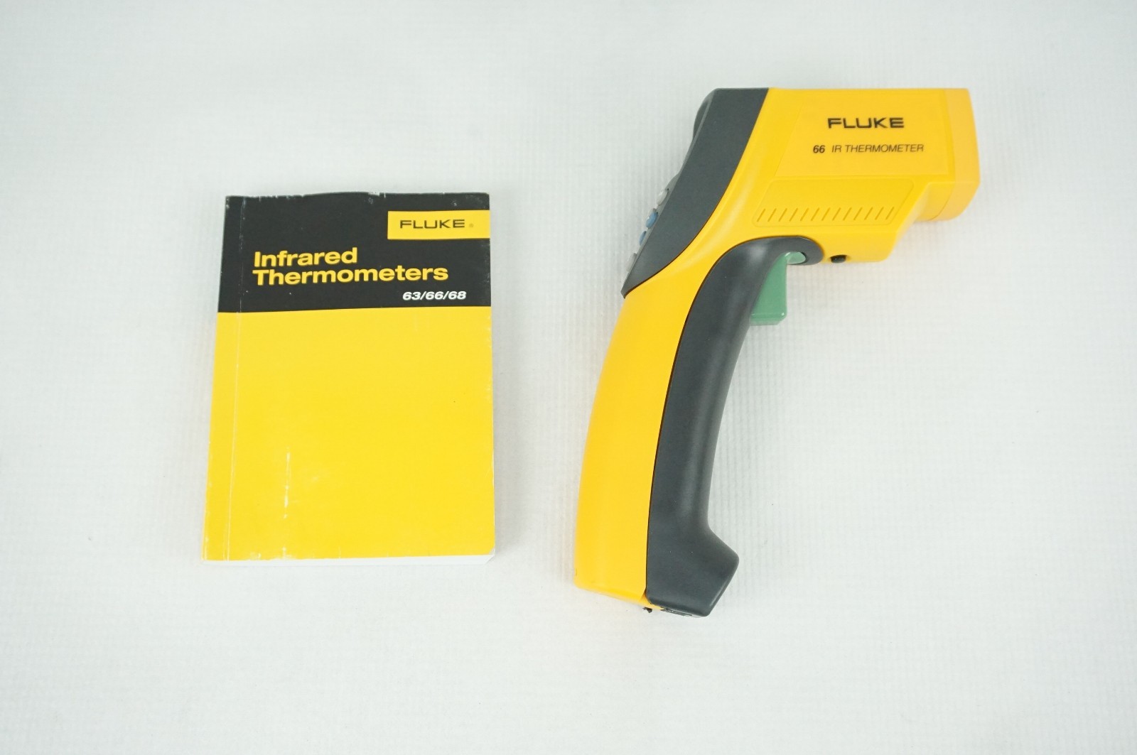 Fluke 66 IR Thermometer Infrared Laser Sighting Data Logger