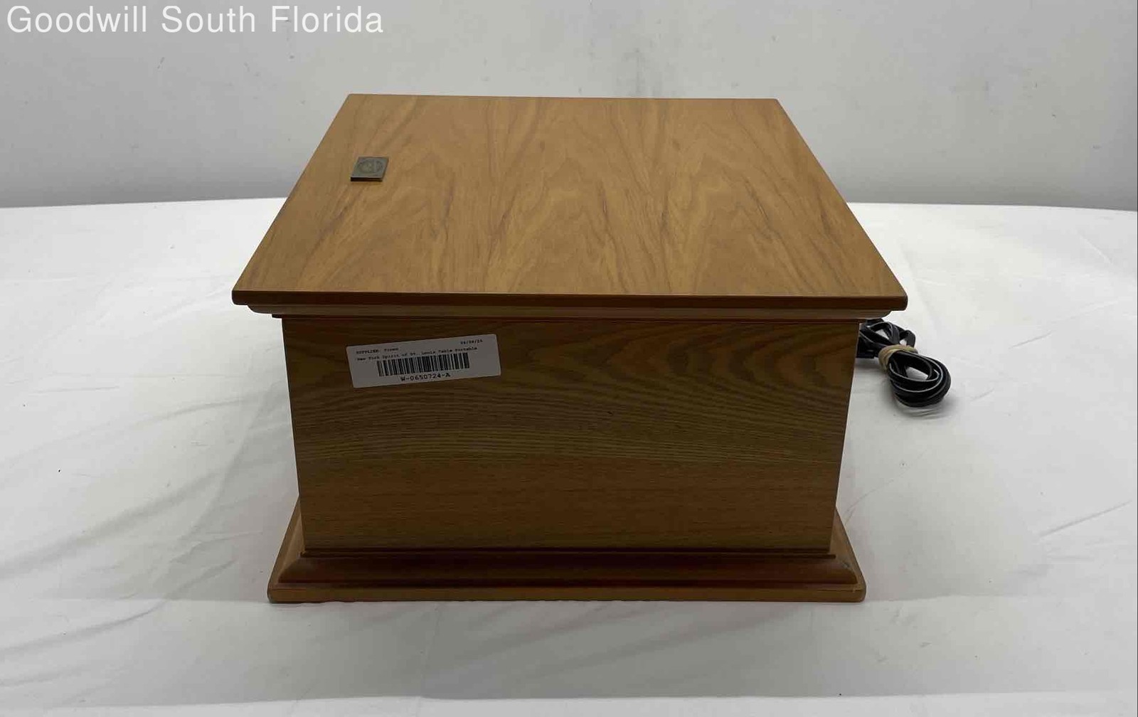 Spirit Of St Louis Ansonia Wood Finish CD Player AM/FM Turntable Not Tested