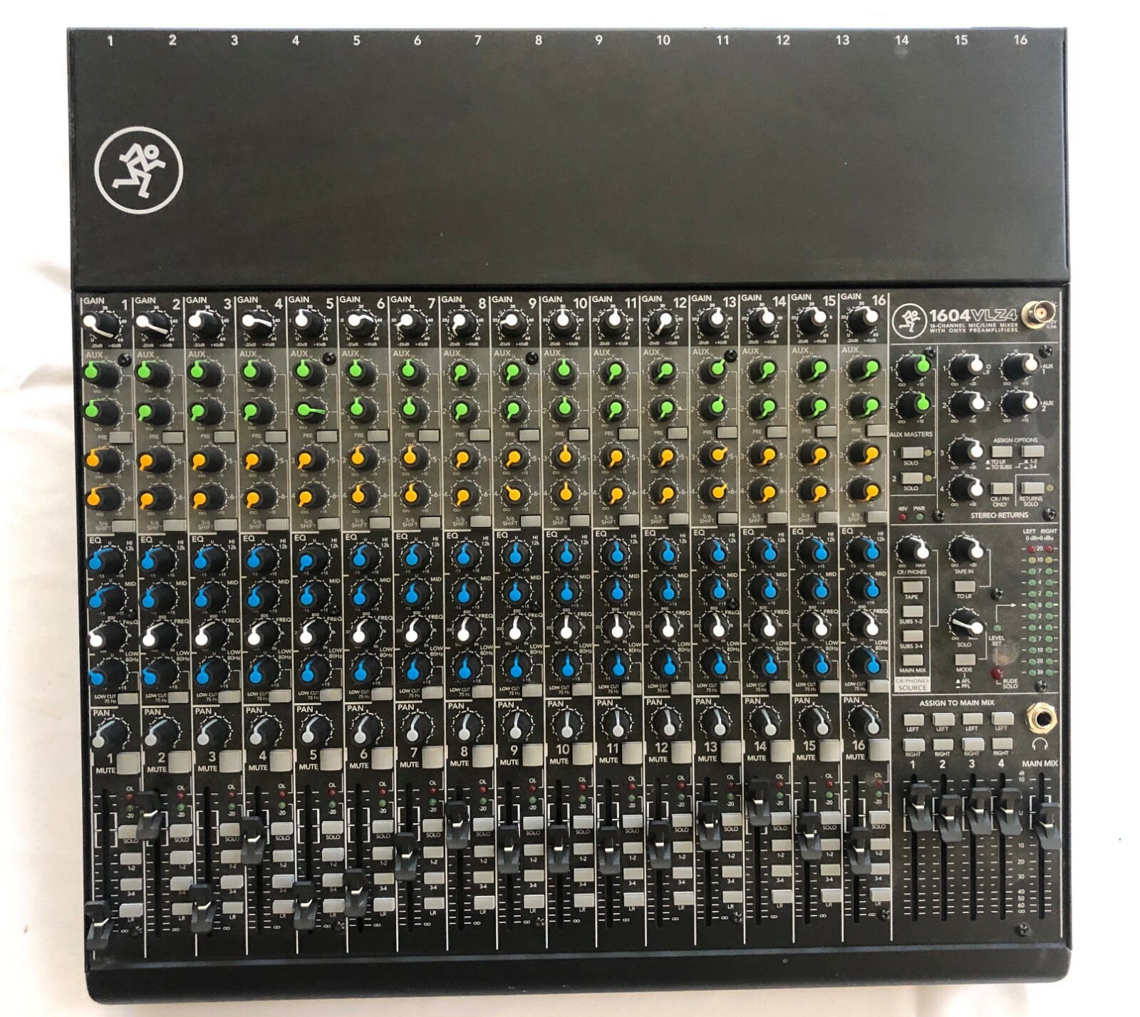 Mackie 1604VLZ4 16-Channel Compact 4-Bus Mixer