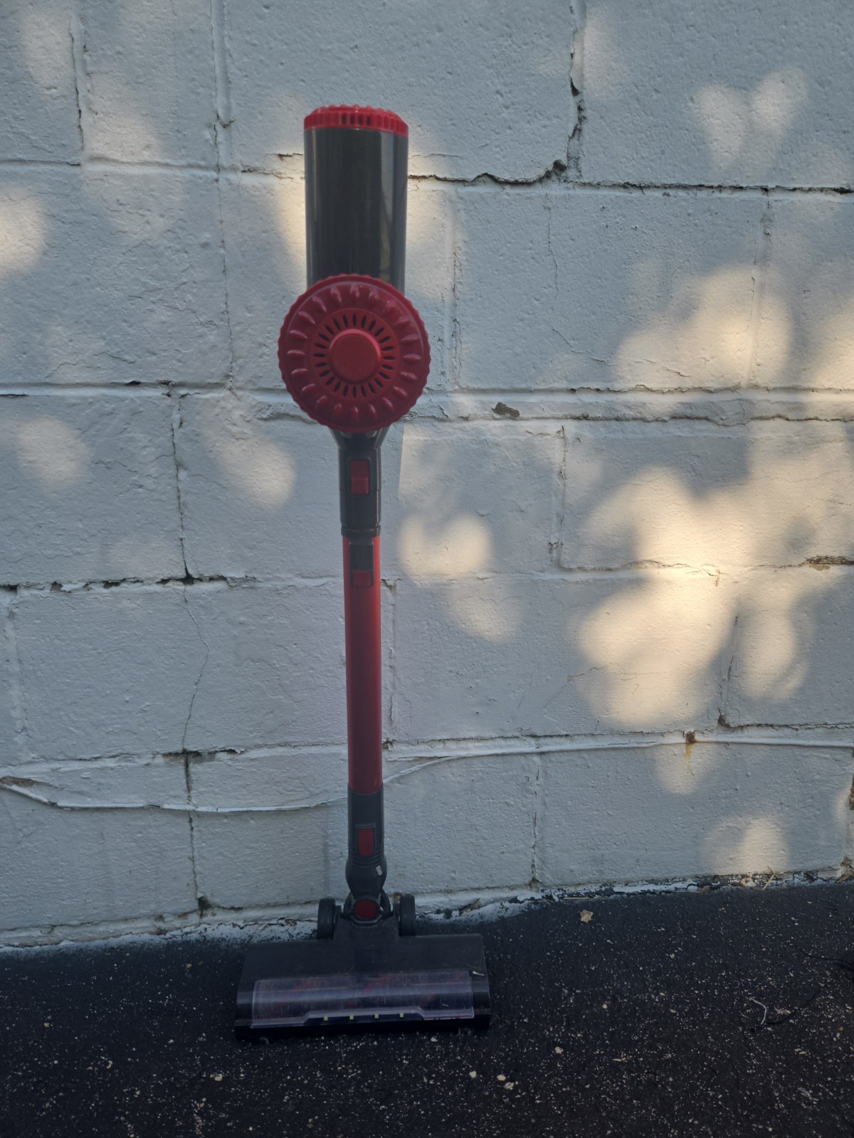 Red Adjustable And Foldable Vacuum