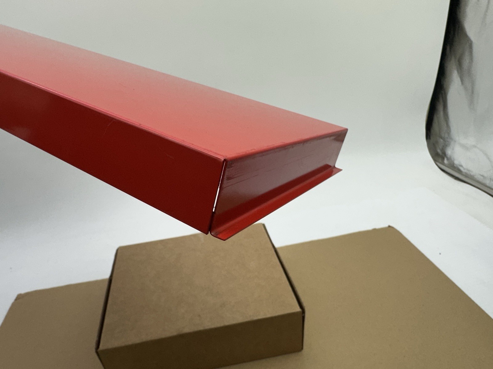 Snap-on KRA380 Roll Cab Sliding Parts Tray 21.5'' Wide x 6'' Deep x 1'' High Red