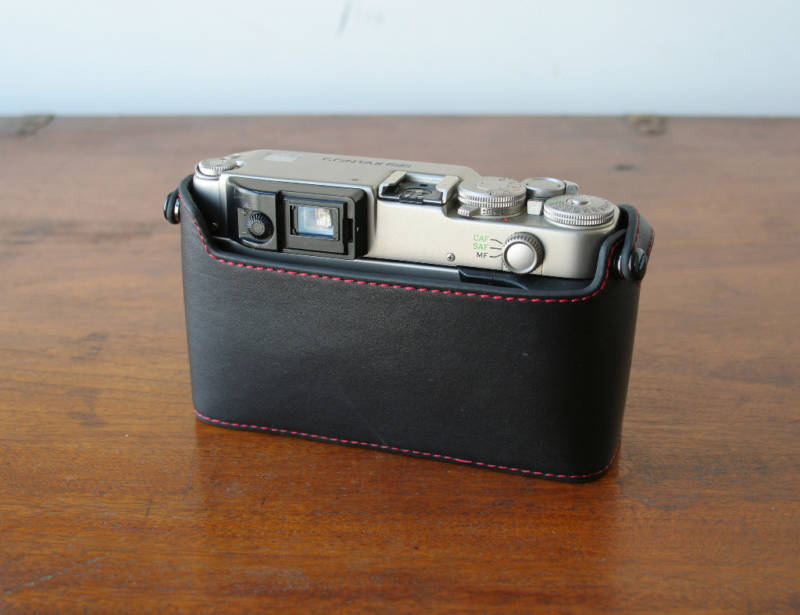 Mr. Zhou Black Leather Half Case with Red Stitching for Contax G2 Camera