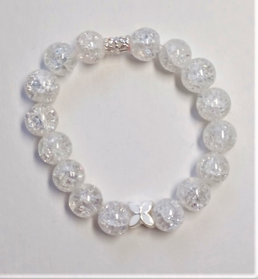 Clear Crackle Beaded Bracelet with Flower Bead