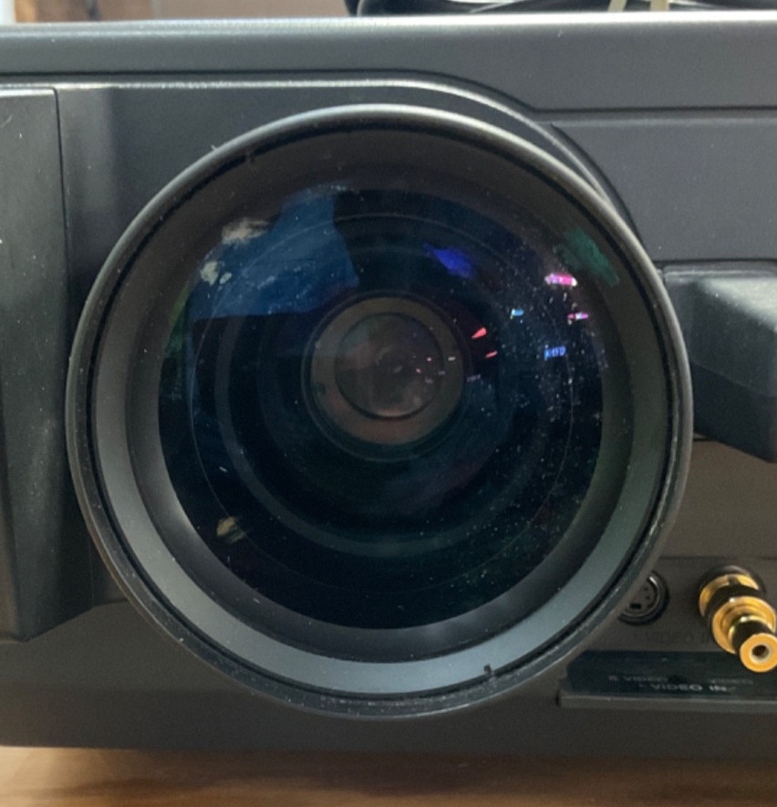Sony Model VPL-S500U LCD Projector