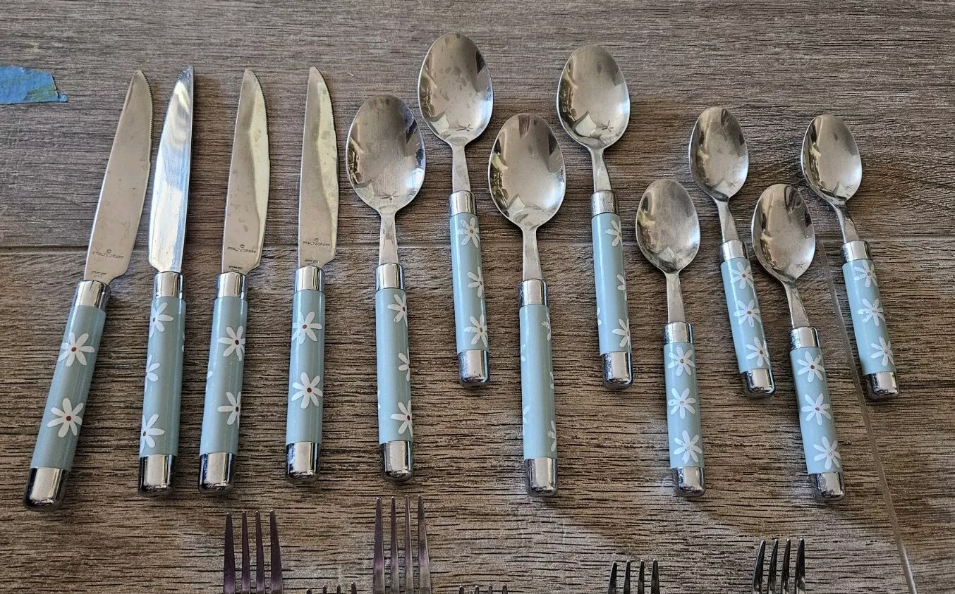 Set 4 Rare Pfaltzgraff DAZEE SKY Blue Stainless 5pc Place Settings Spoon Fork