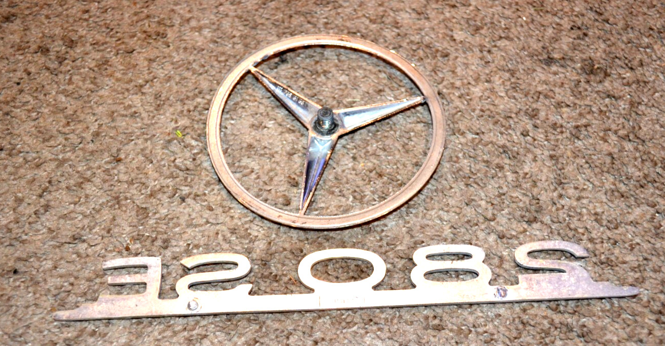 MERCEDES BENZ W108 280 SE EMBLEMS BADGES FROM A 280 SE OEM BAD REAR STUDS